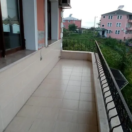 아파트 Guerbulakta Kiralik 트라존