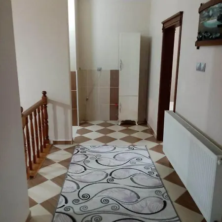 Guerbulakta Kiralik 아파트 트라존